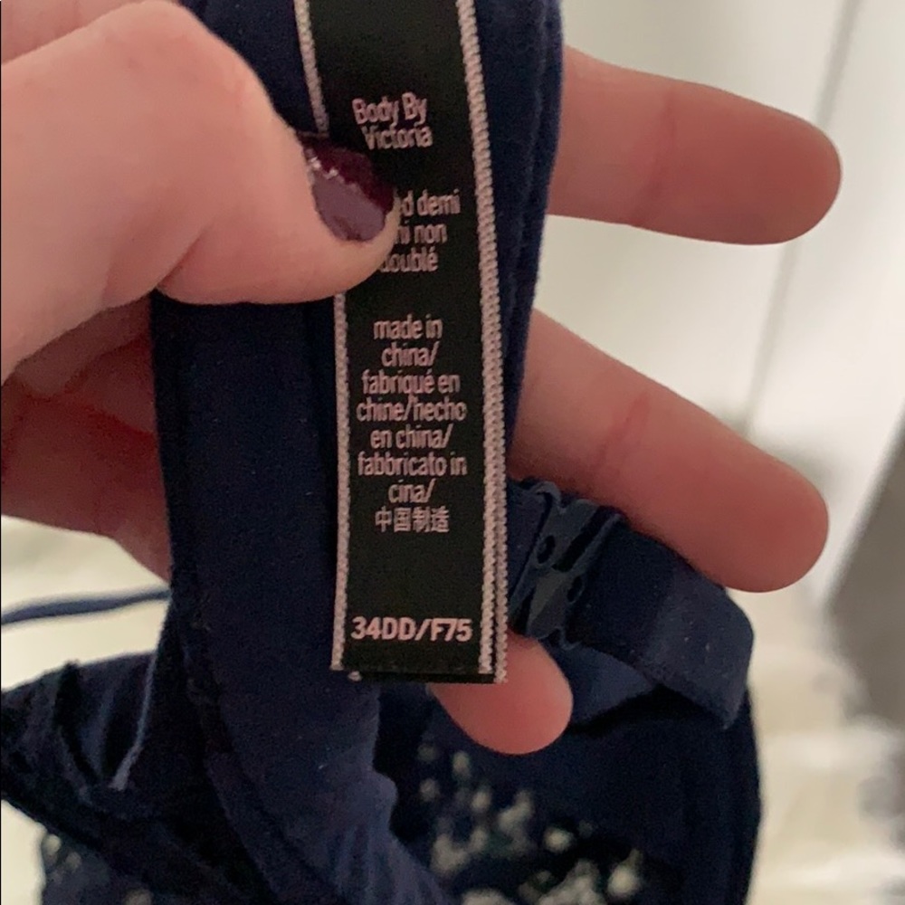 Never worn! - Picture 3 of 3